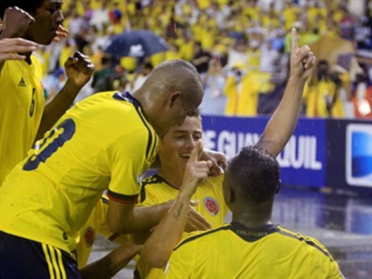 Colombia vence a Ecuador y emociona a un país que sueña con Brasil