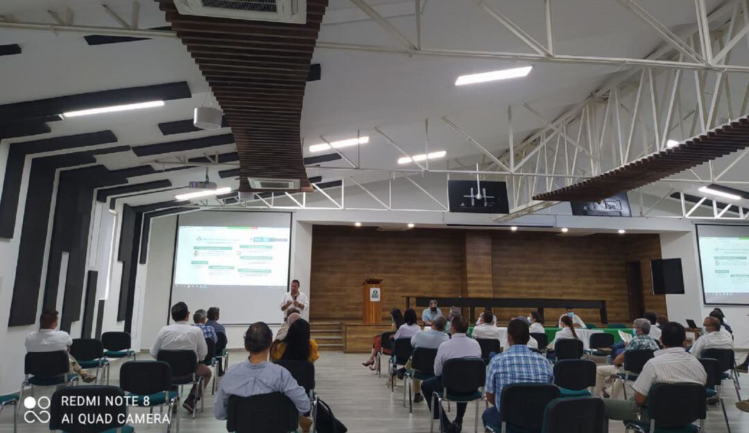 Los arroceros estuvieron reunidos con el viceministro de agricultura. 