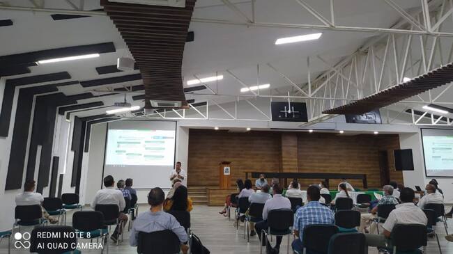 Los arroceros estuvieron reunidos con el viceministro de agricultura.