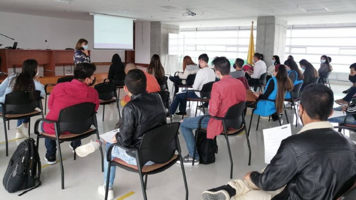 Capacitaron y certificaron a jóvenes en primeros auxilios psicológicos