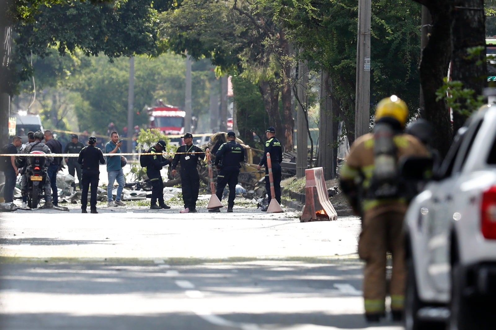 Atentado tras una explosión en inmediaciones de la Escuela Militar de Aviación Marco Fidel Suárez este jueves, en Cali (Colombia). EFE/ Ernesto Guzmán Jr