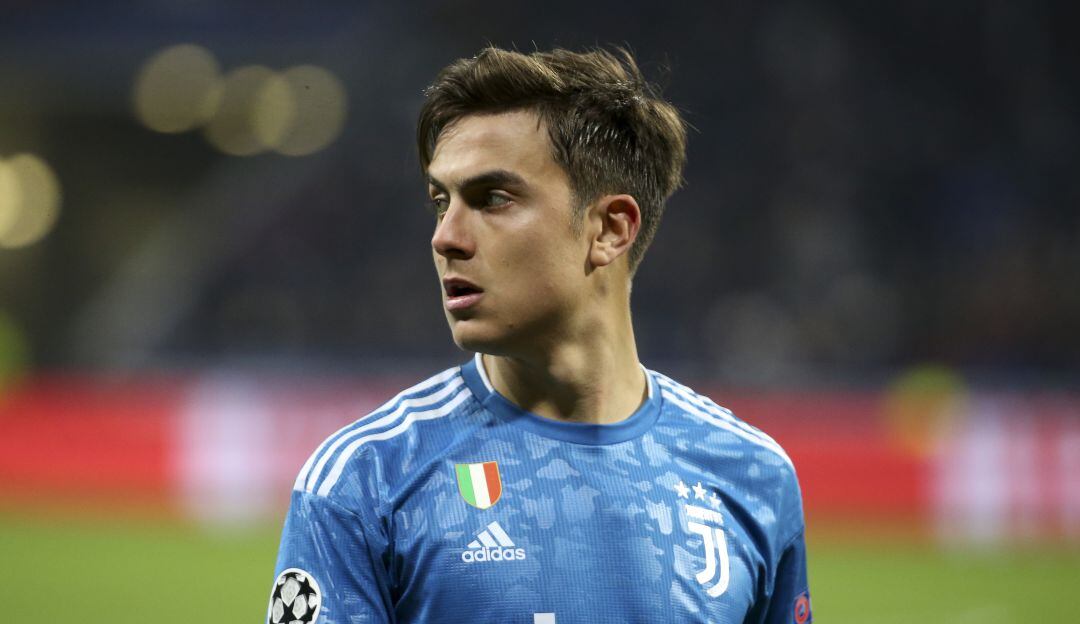 Paulo Dybala durante un partido con la Juventus.