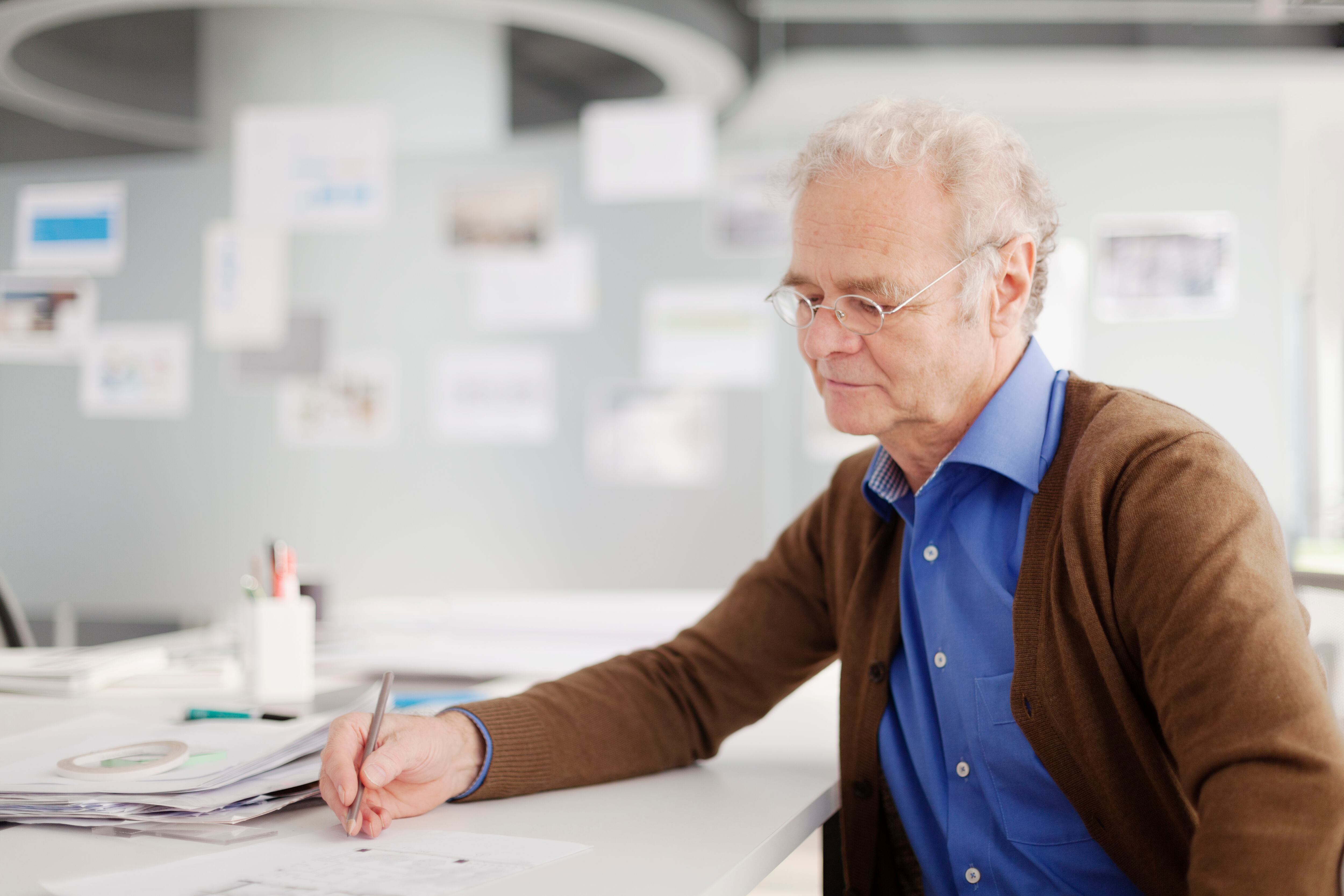 Conozca si una persona pensionada puede seguir trabajando | Getty Images