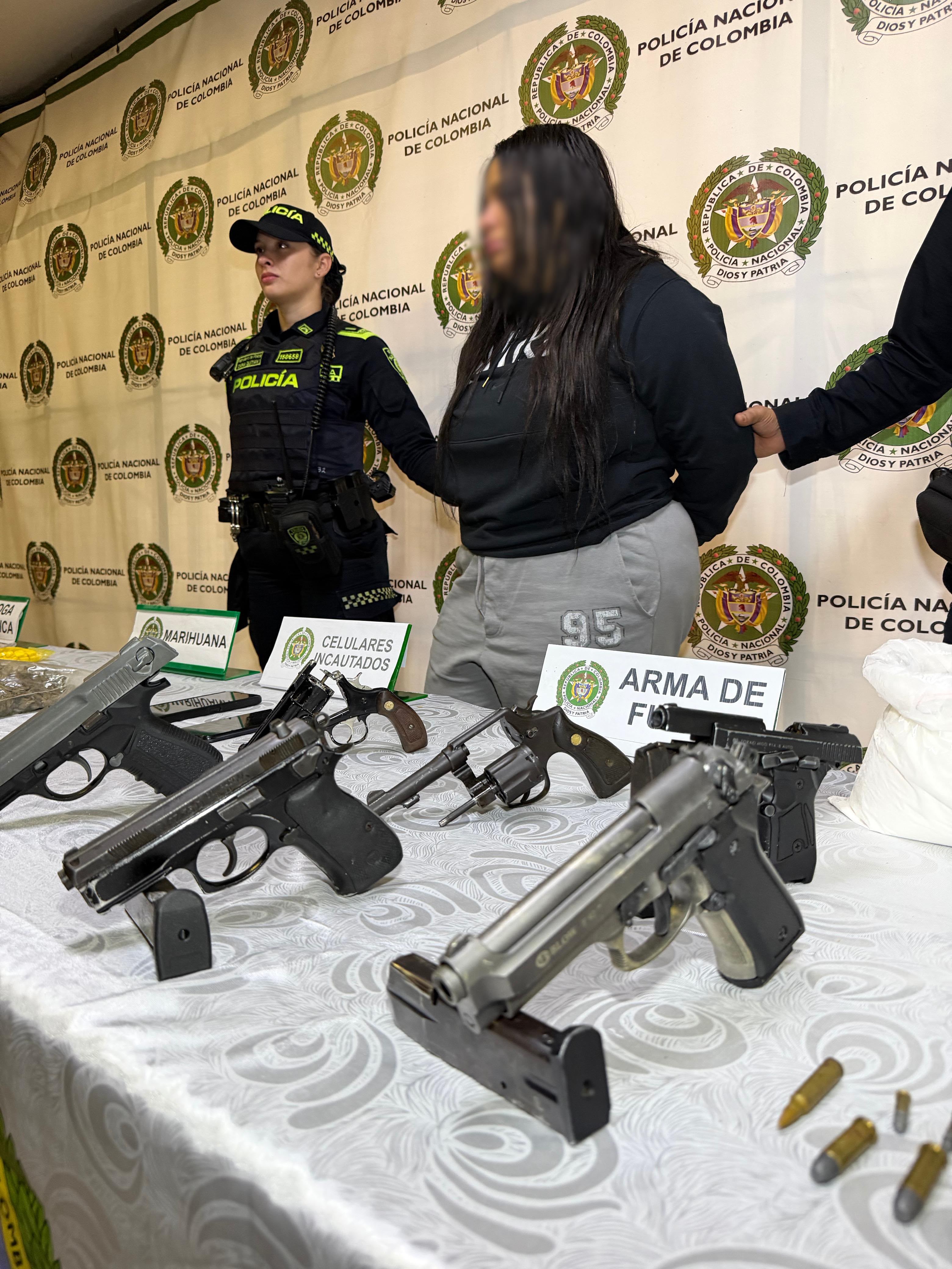 Operativos en Medellín contra la delincuencia. Foto: Cortesía MEVAL