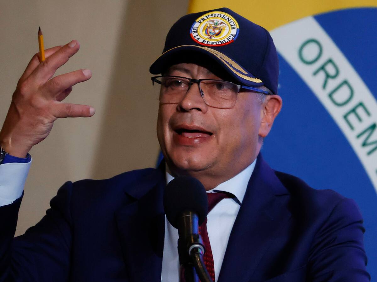 Defensa de Petro dice que "no habría argumentos suficientes" para que CNE formule cargos