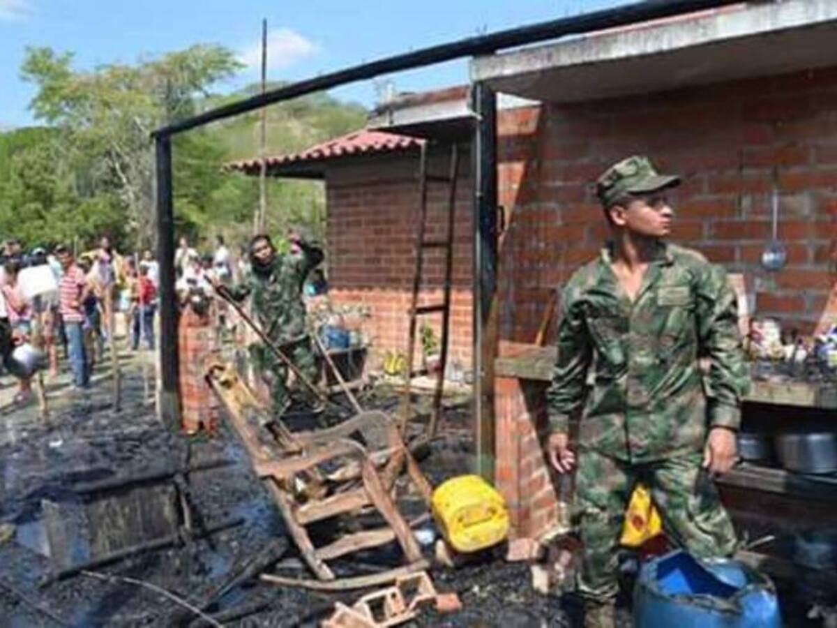 Incendio afectó nueve viviendas de las 100 que entregó Santos en El Salado
