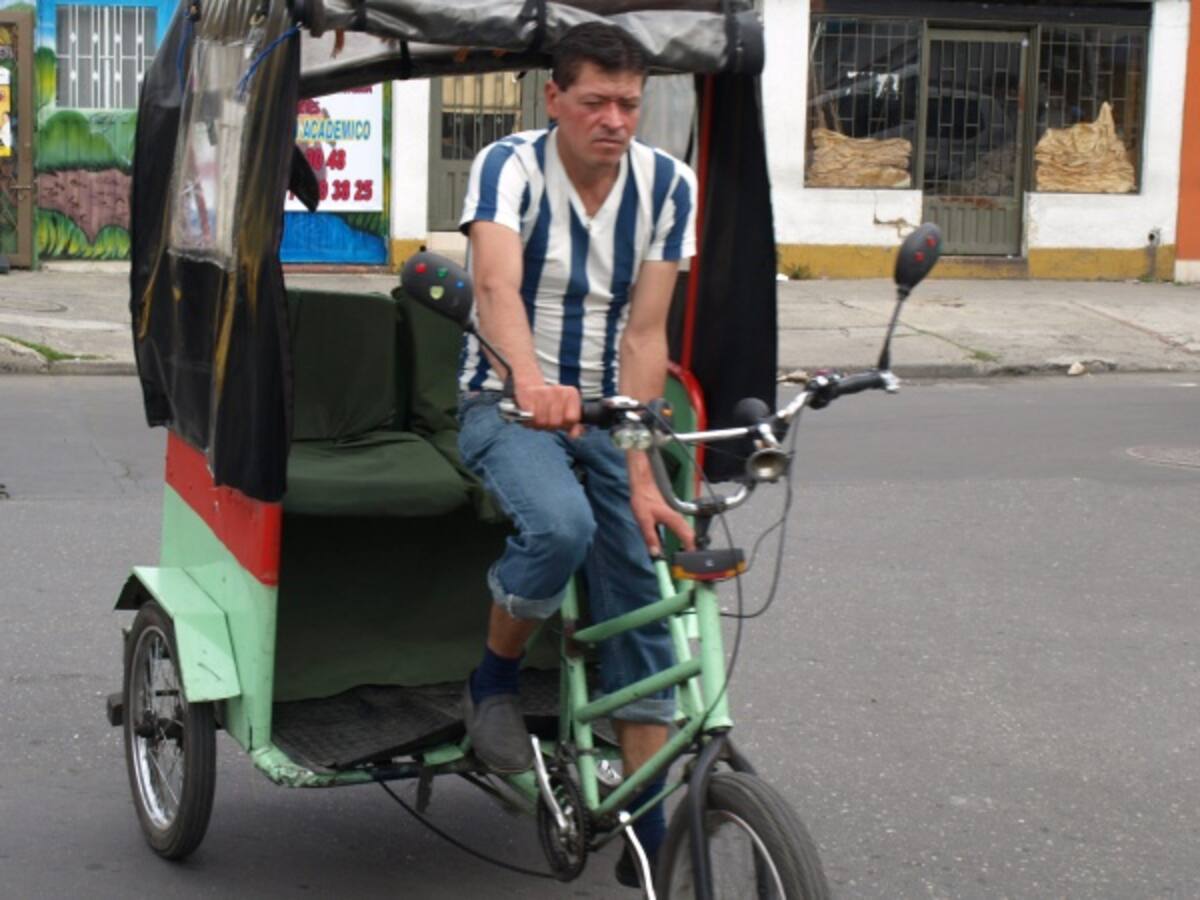 Proponen vincular el bicitaxismo a Transmilenio para legalizar su operación