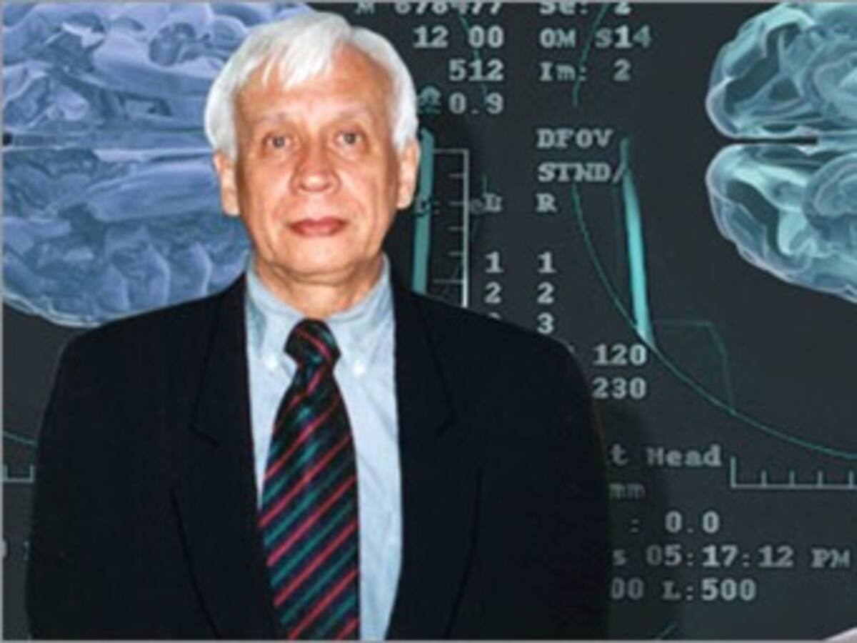 Científico colombiano Rodolfo Llinás recibe premio por investigación neuronal