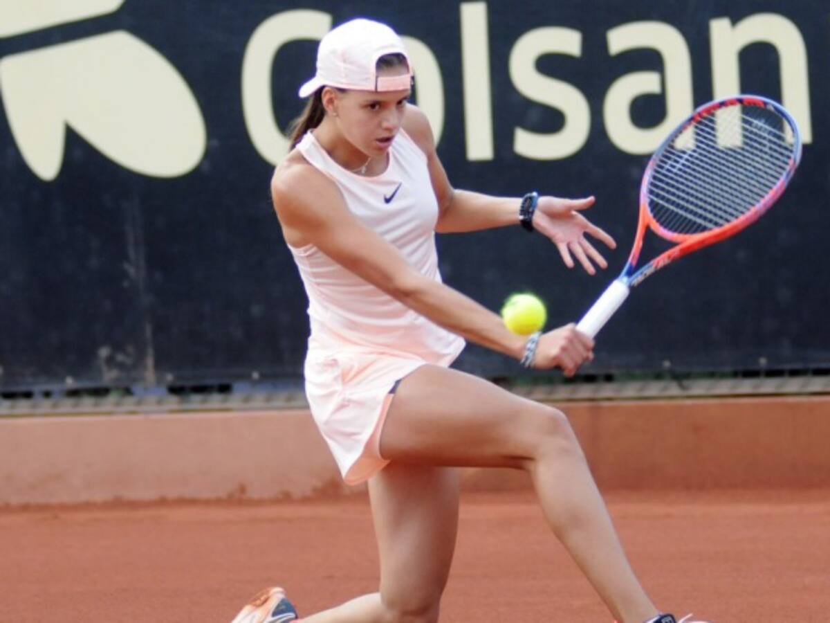 Emiliana Arango se retiró del Claro Colsanitas en cuartos de final