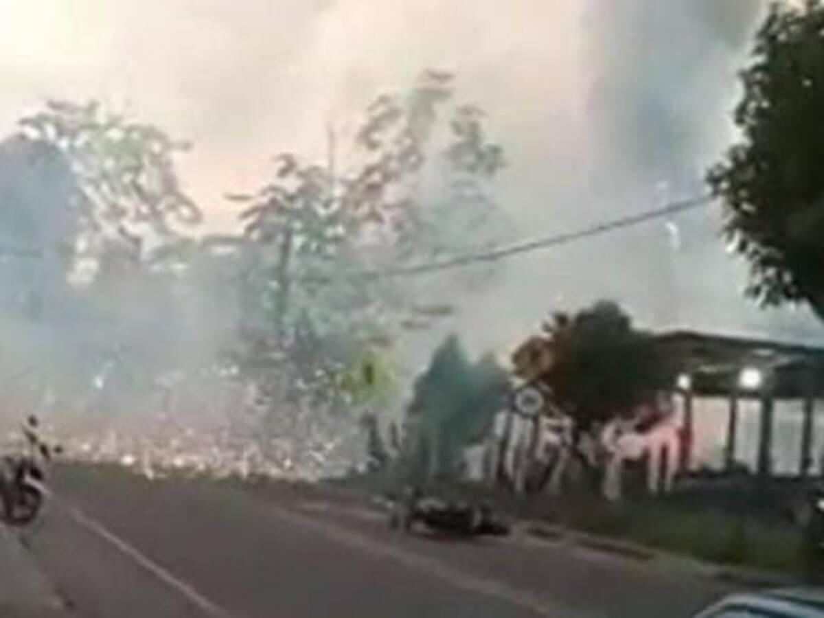 En UCI mujer que resultó quemada por explosión de polvorería