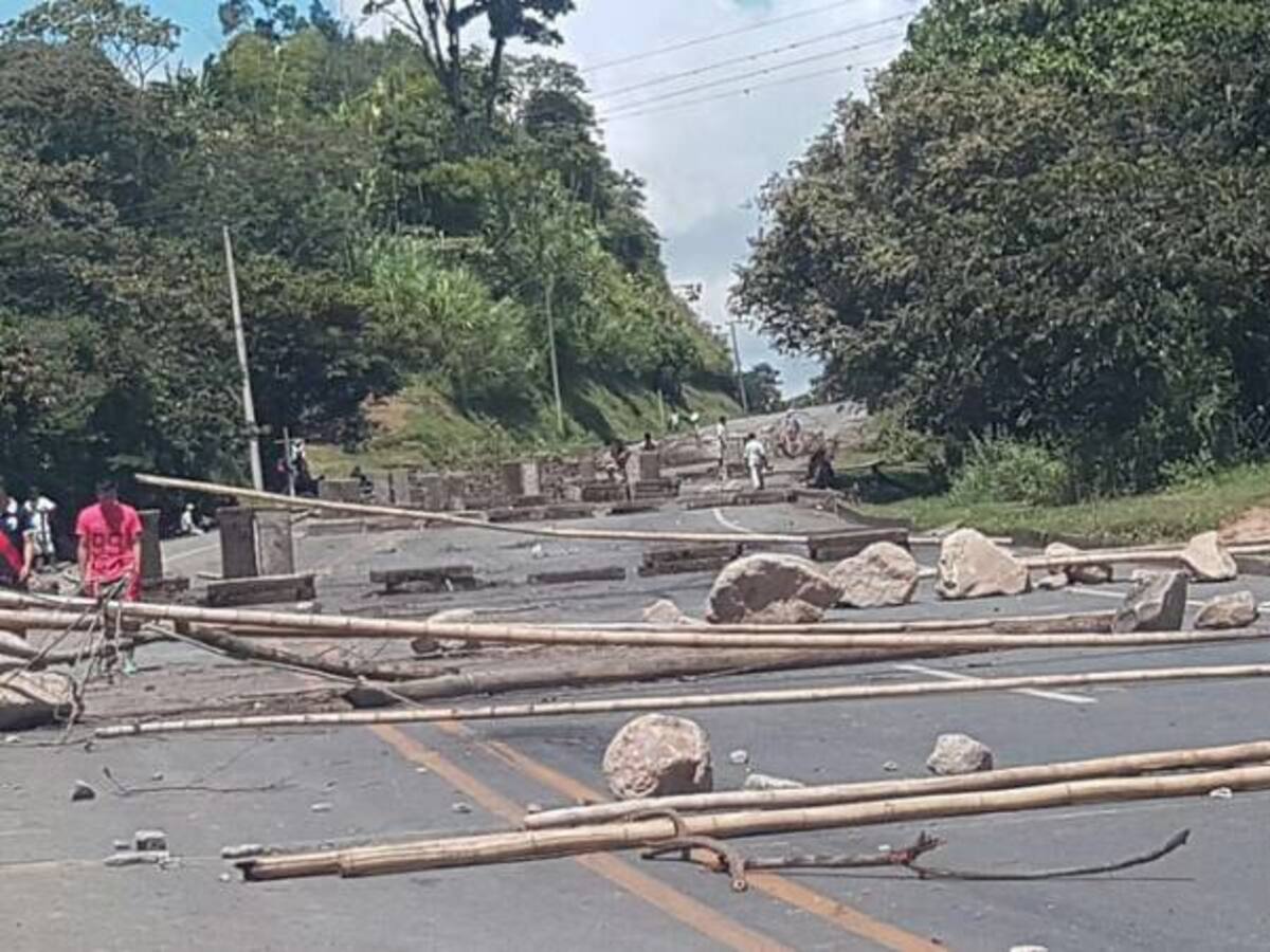 Gobierno reitera su disposición al diálogo, pero rechazó vías de hecho