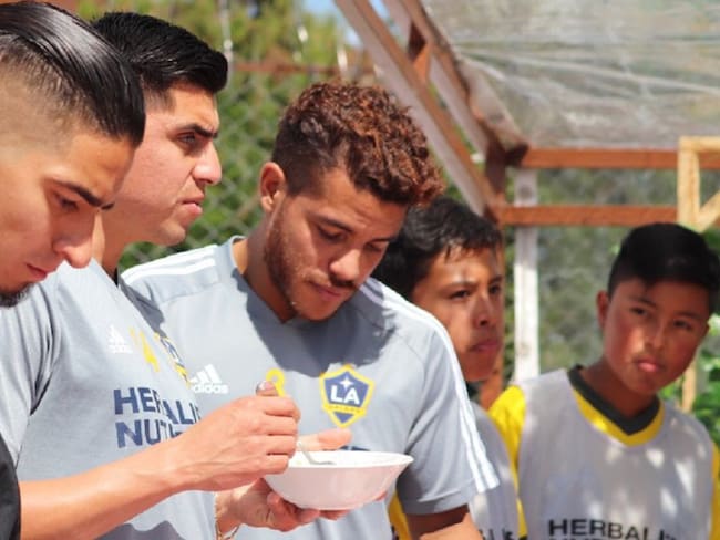 ¿Qué hacen Los Ángeles Galaxy en Colombia?