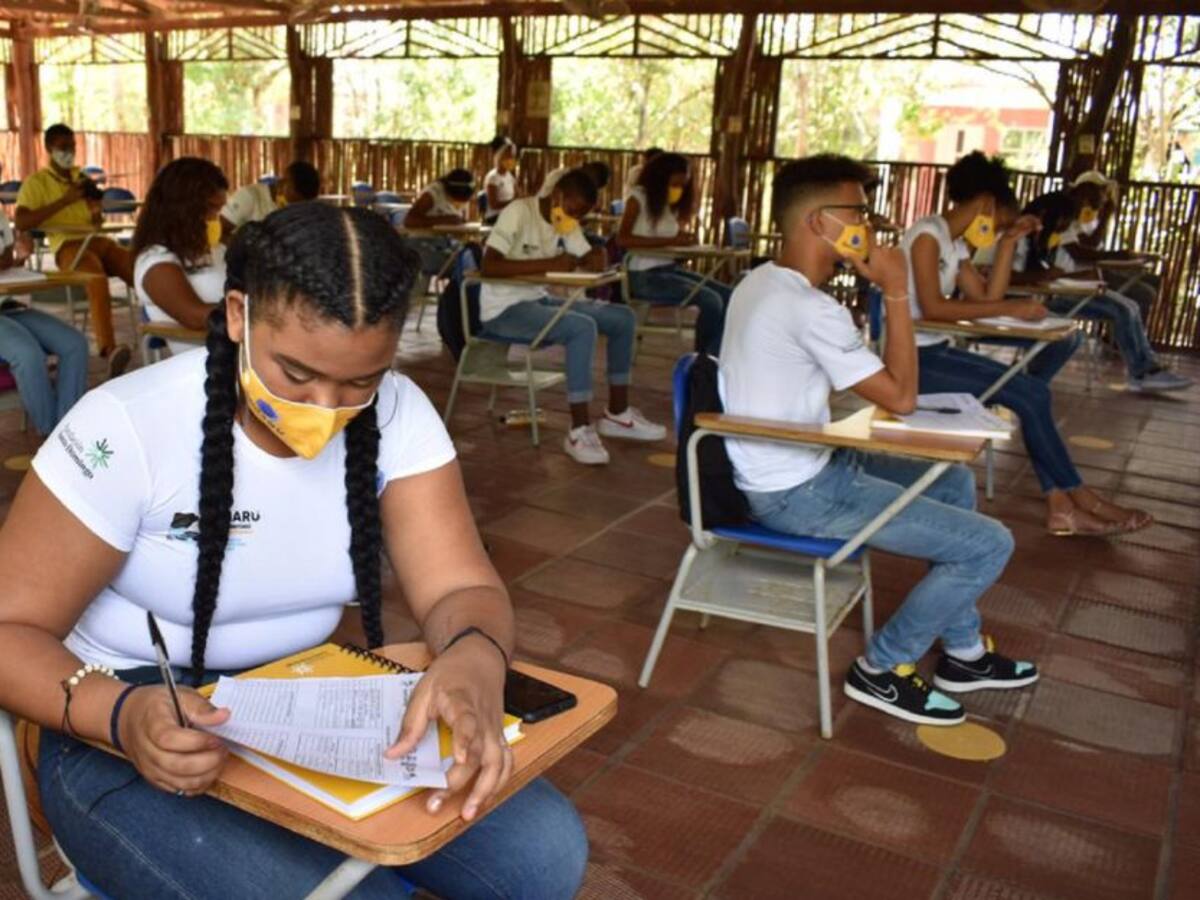 En Barú, 30 jóvenes se capacitan para ingresar a la educación superior
