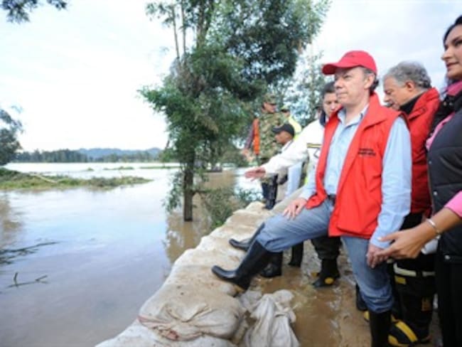 Presidente Santos hizo llamado a la unidad para atender la emergencia invernal