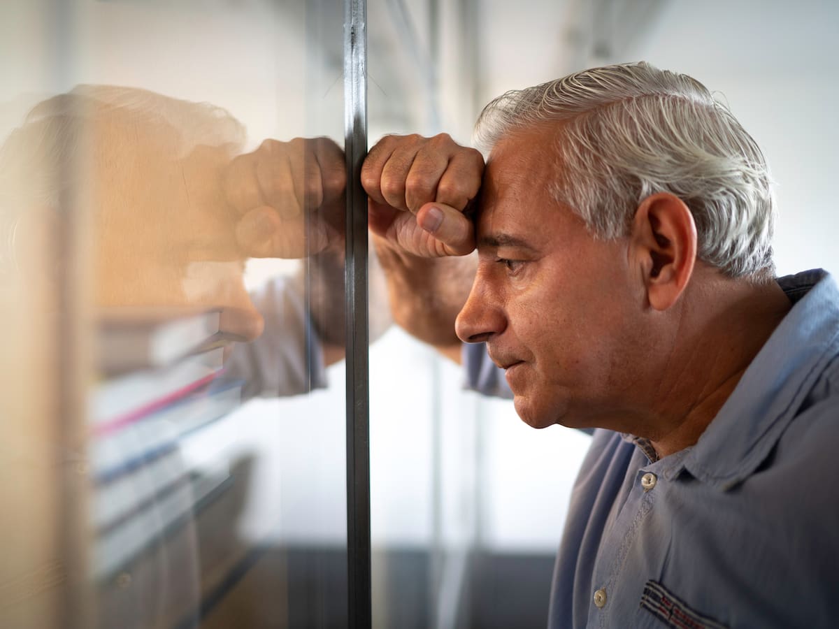 ¿Qué pasa si a una persona le falta poco para pensionarse y la despiden?