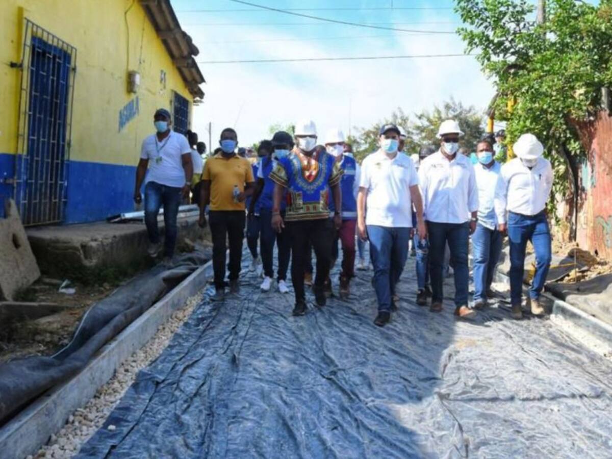 Avanza pavimentación de 2,3 kilómetros de vías en Palenque