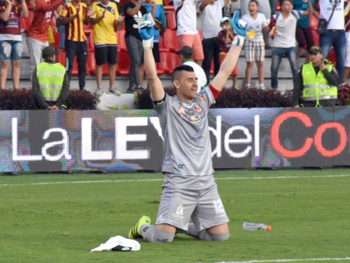 Joel Silva brilla en los penales y clasifica al Tolima a semifinales
