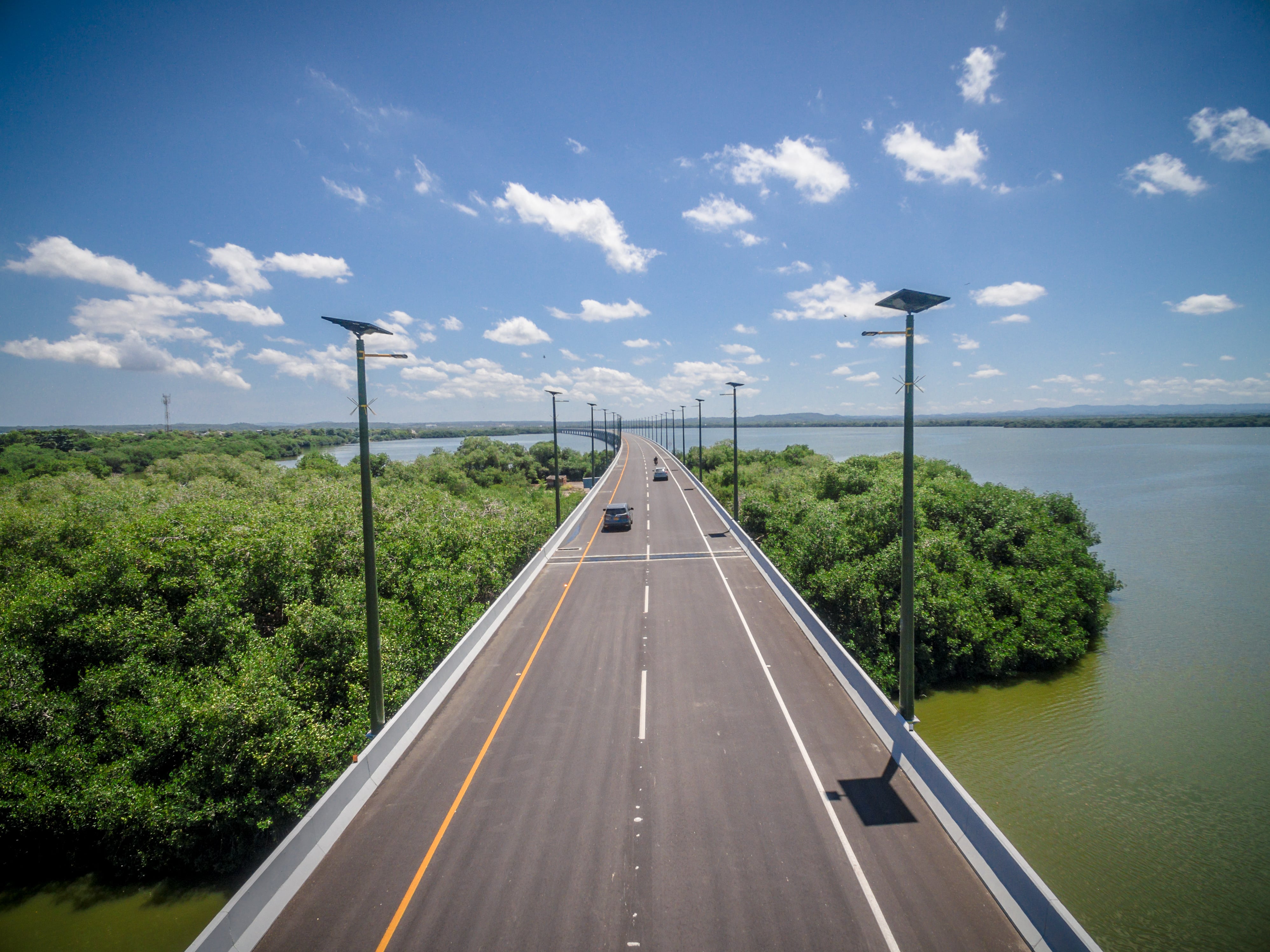 Ruta Costera, empresa de ISA VÍAS, primera concesión en implementar red de electrolineras en el Caribe