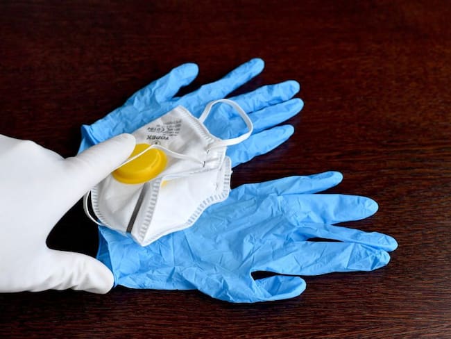 Usar guantes no garantiza evitar el contagio de Covid-19