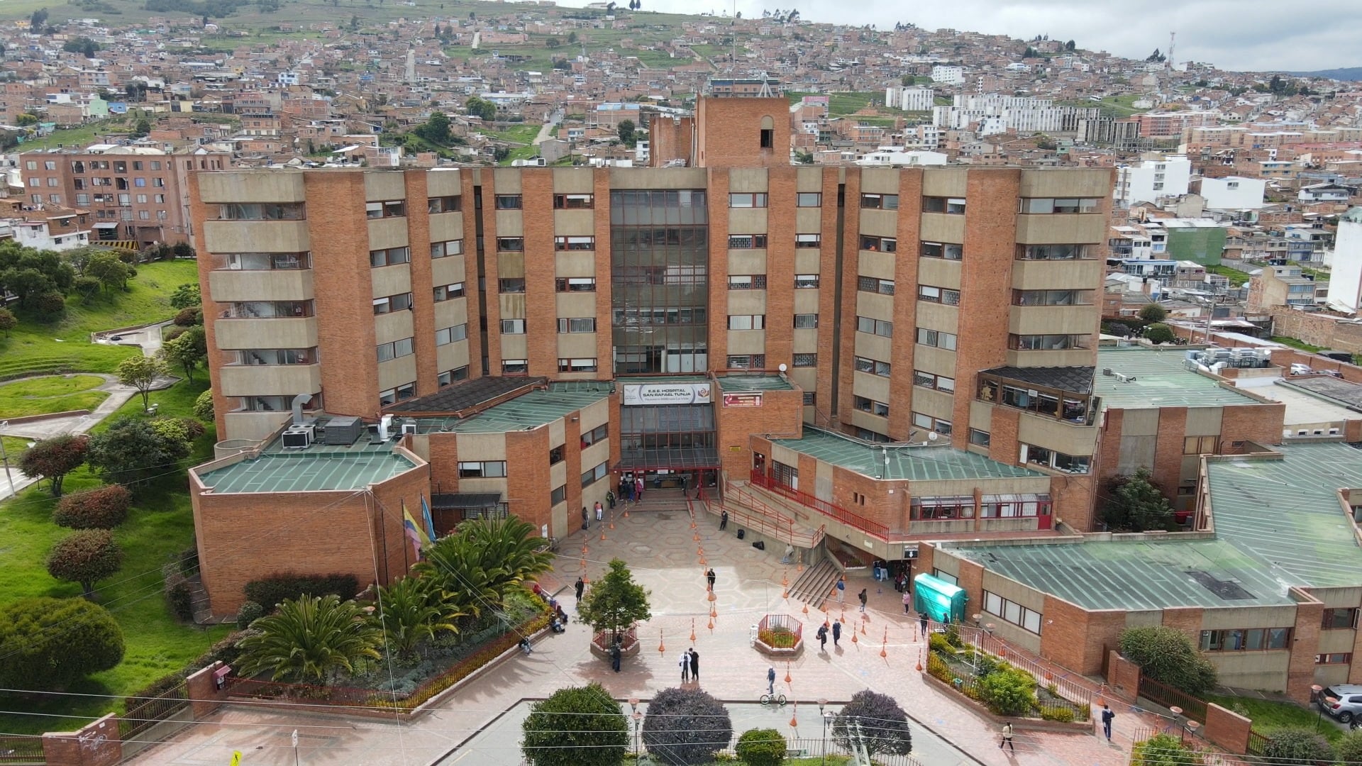 Hospital San Rafael de Tunja suspende servicios a más de 115.000 afiliados de Coosalud por millonaria deuda