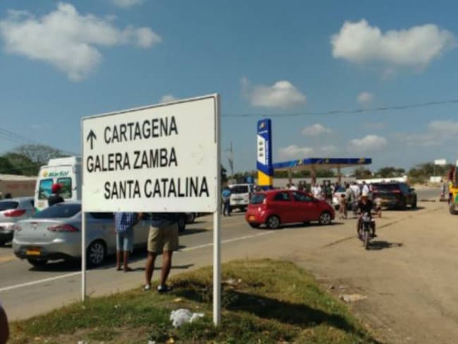 En Galerazamba, Bolívar, bloquearon la vía al Mar exigiendo acueducto