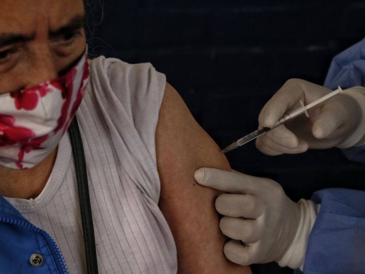 La mitad de los cartageneros ya tienen esquema completo de vacunas COVID-19