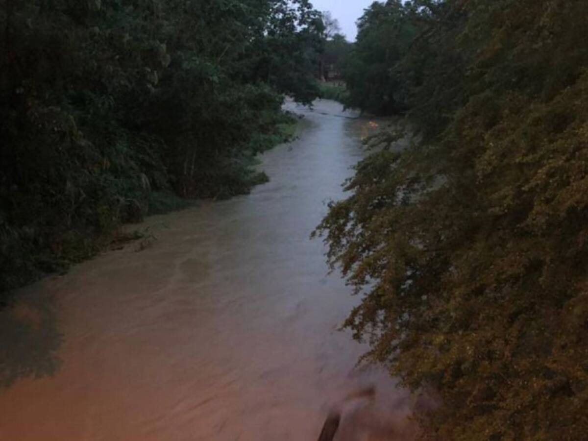 Joven desaparecida en Angostura estaría atrapada en la cascada de un río