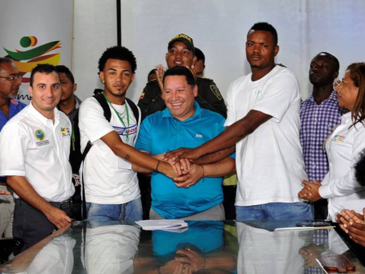 “Wenceslaos” y “Trikis Nike” se la juegan por la paz