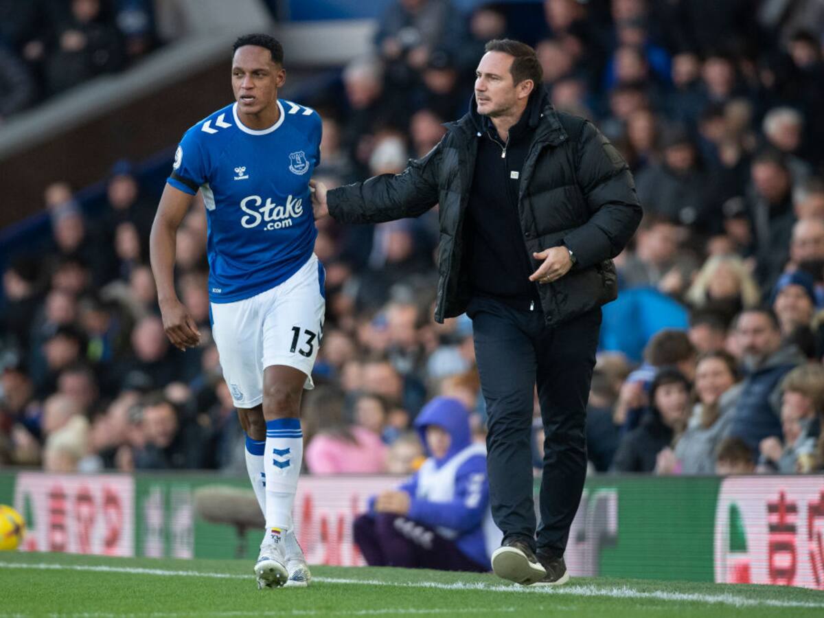 Lampard confirma molestias musculares en Yerry Mina a la espera de evolución