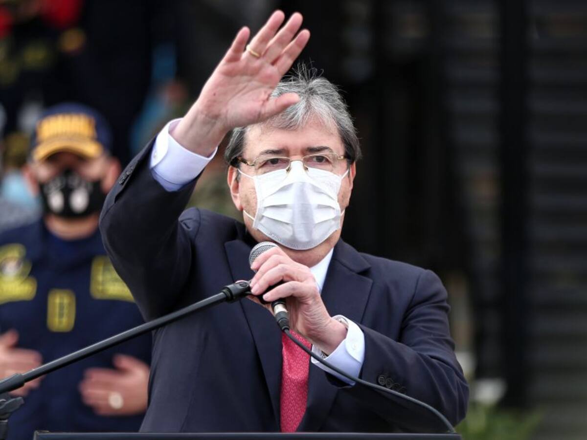 Carlos Holmes Trujillo niega que vaya a renunciar al Ministerio de Defensa