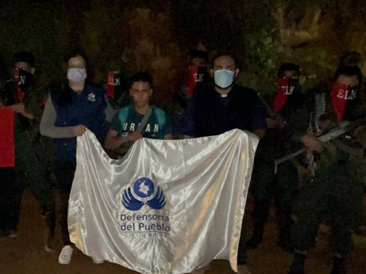 ELN liberó al soldado Huber Fabián Chogó, secuestrado hace 54 días