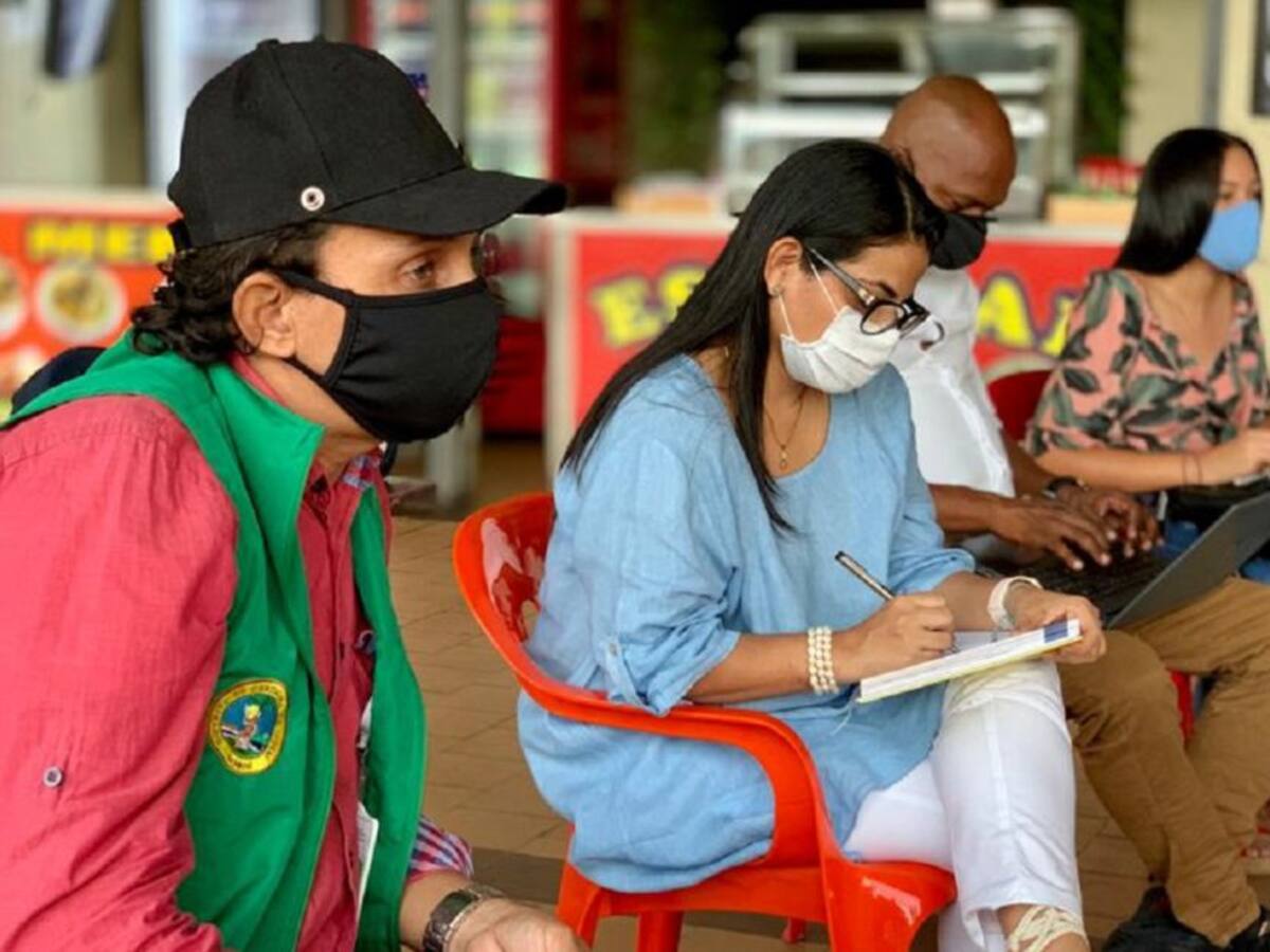 Alcaldía y comerciantes de Santa Rita se reúnen para fortalecer la plaza