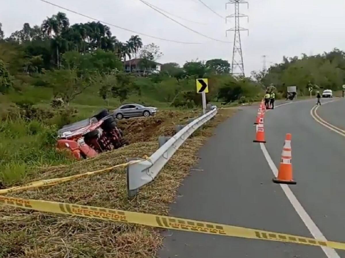 Accidente de tránsito en la vía Manizales - Medellín, dejó una persona herida