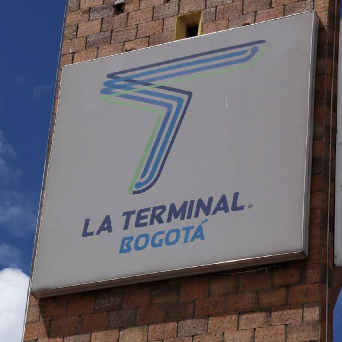 Habilitan punto de vacunación en la Terminal Salitre para transportadores