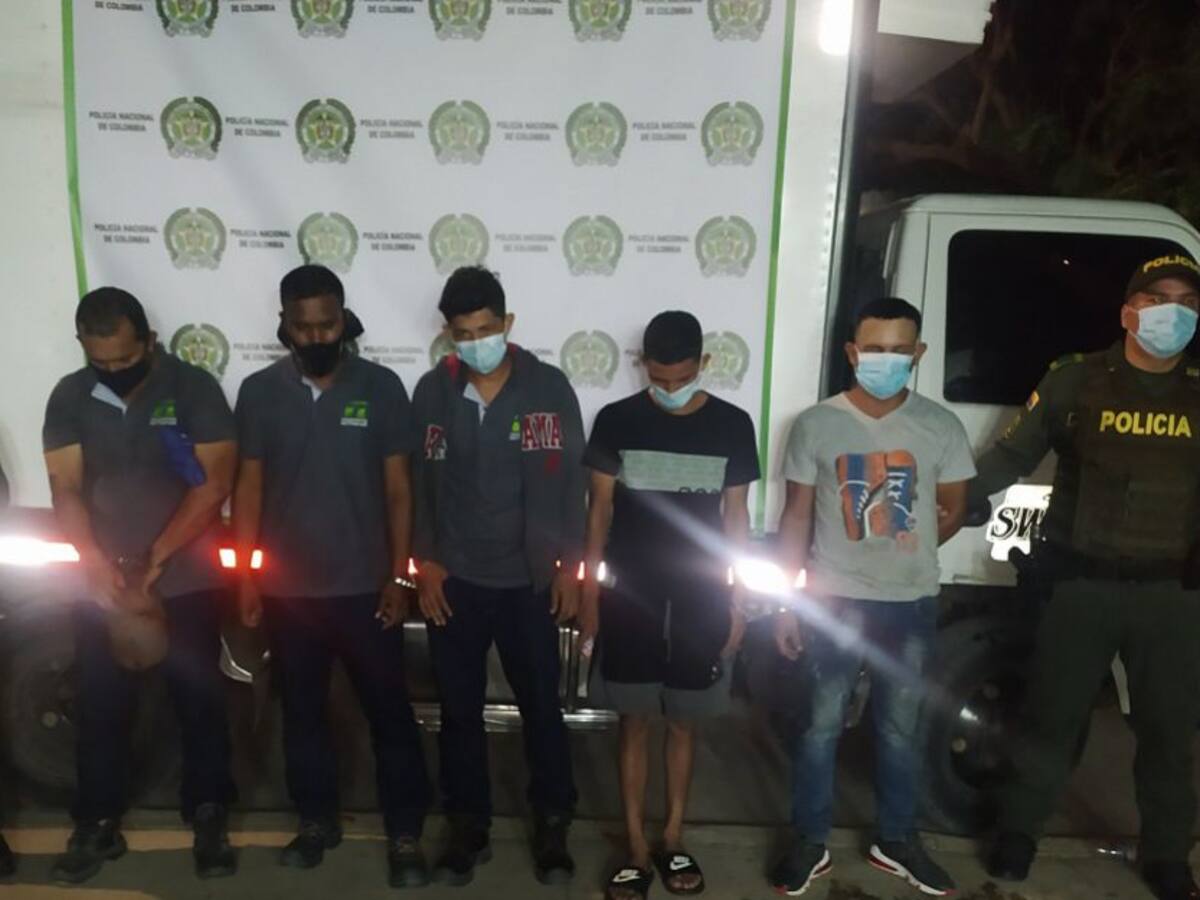 Empleados de una empresa capturados cuando hacían autorobo en un camión