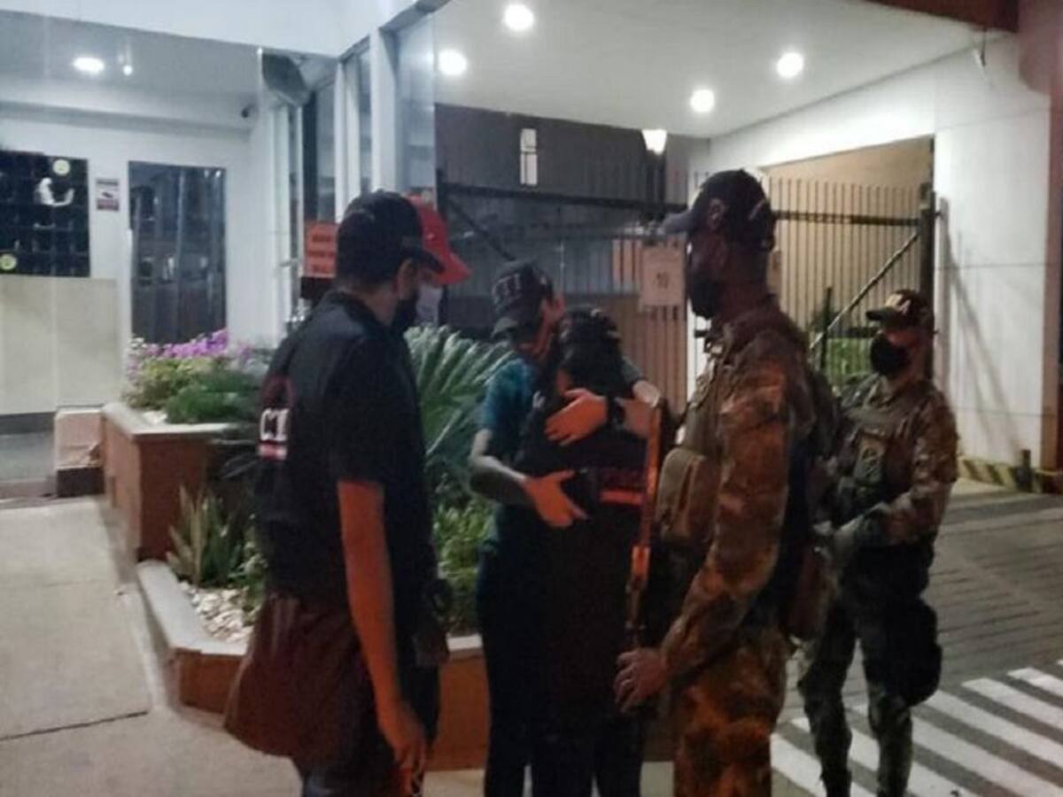 Estudiante universitaria y las autoridades aseguran que estaba secuestrada
