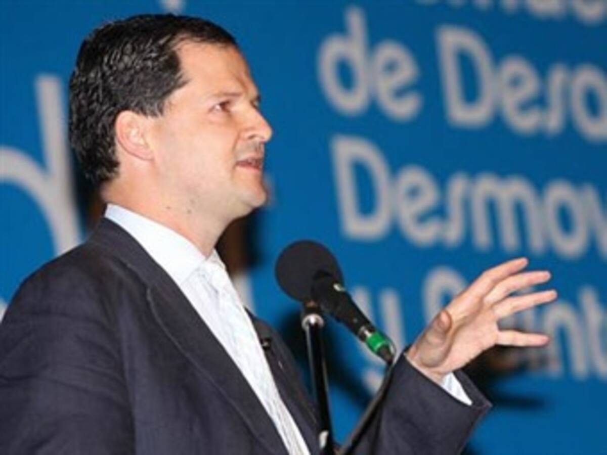 Congreso cita a comisionado Sergio Jaramillo para que informe avances del proceso de paz