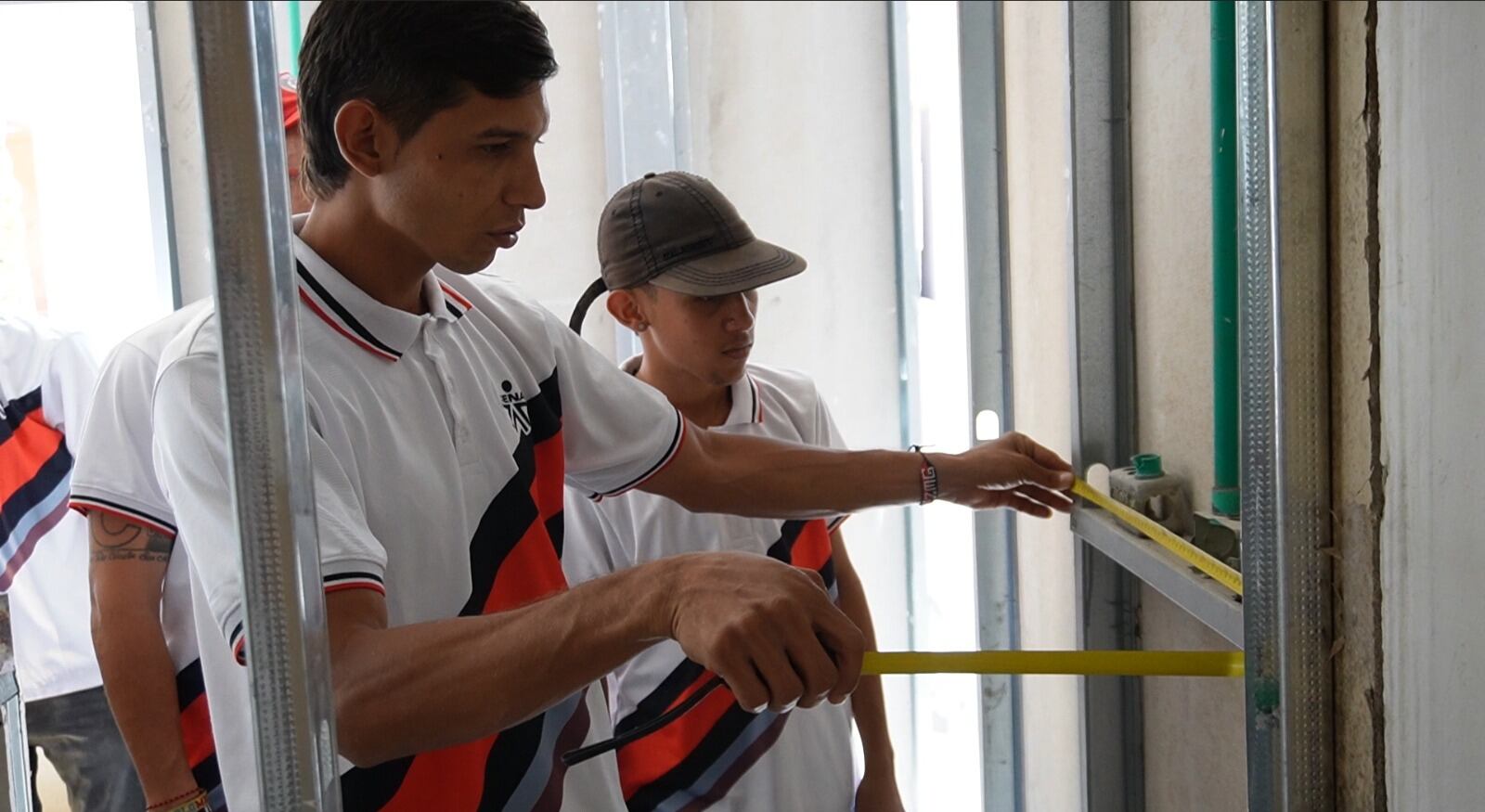 Barristas de la Banda del Indio en Cúcuta le apuestan a la construcción. / Foto: Sena.