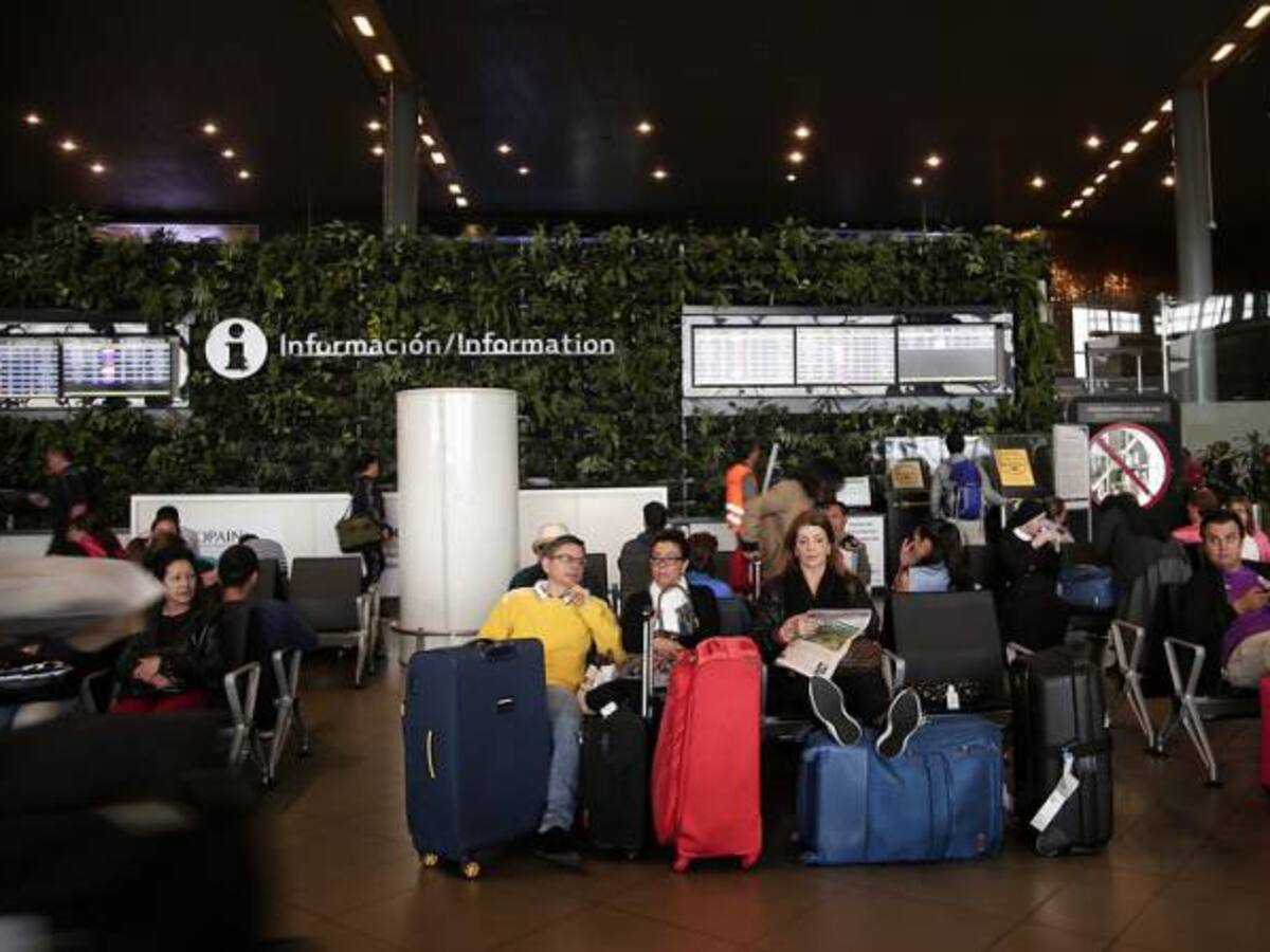 Medidas especiales en aeropuertos por inicio de vacaciones: Aerocivil