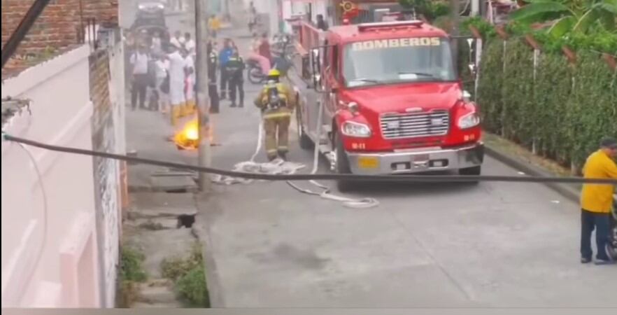 Intentaron incendiar una avícola en el centro del Valle por extorsión - Redes Sociales