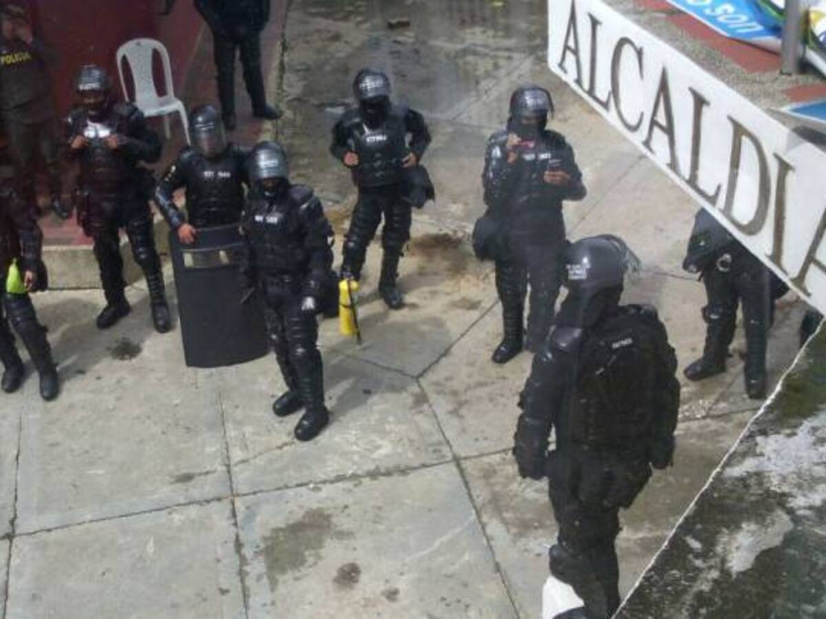 Campesinos se toman la alcaldía de Valdivia en Antioquia