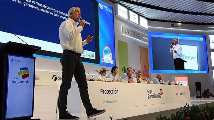 Peñalosa pide modificar la nueva ley de infraestructura. Foto: Alcaldía de Bogotá