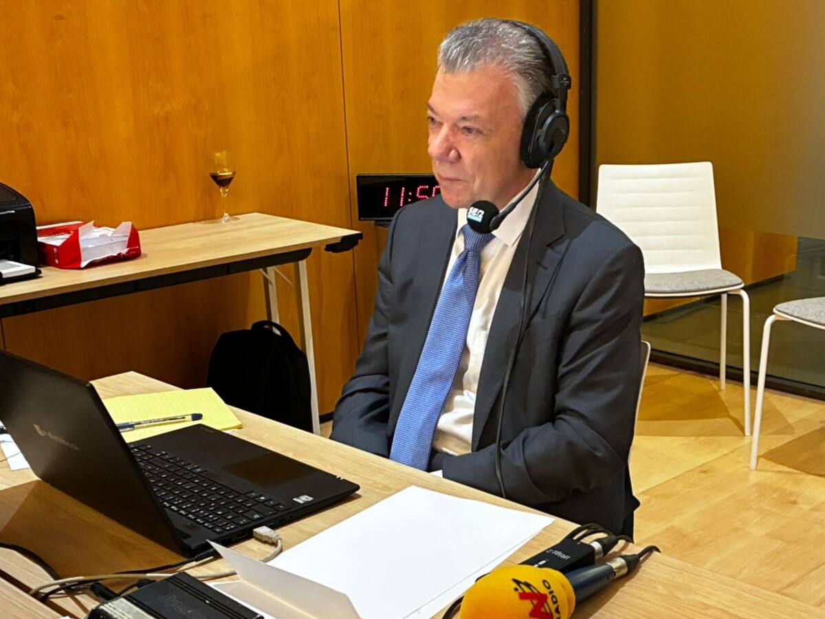 Esto solo trae problemas y costos para el pueblo colombiano: Santos sobre choque entre Petro y Trump