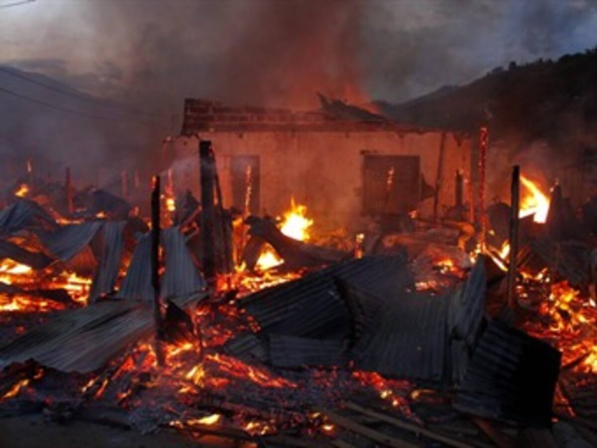 Cerca de 300 damnificados deja incendio en Bucaramanga