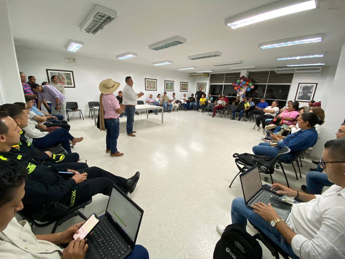 Se levantó bloqueos en zona petrolera, luego de diálogos sostenidos en Neiva