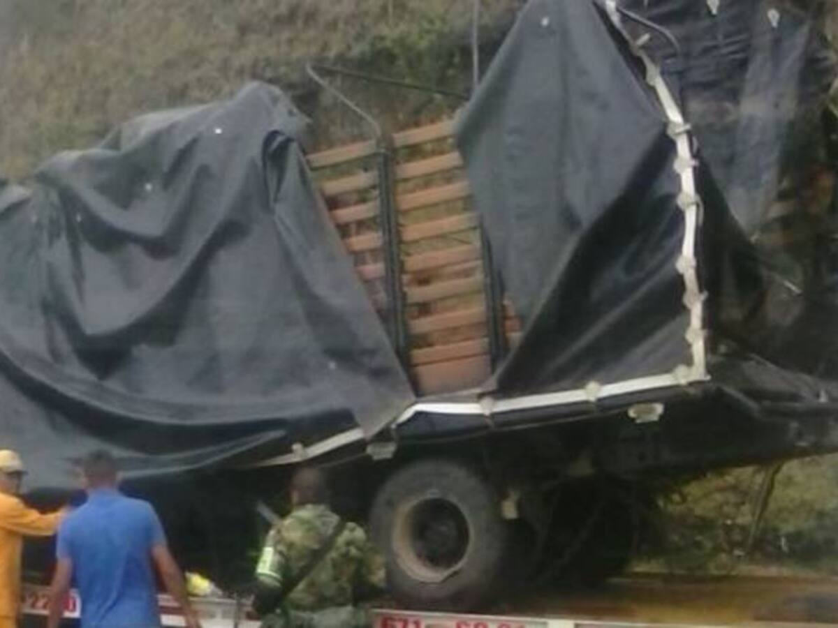 Un soldado muerto deja accidente de tránsito la Línea entre Quindío y Tolima