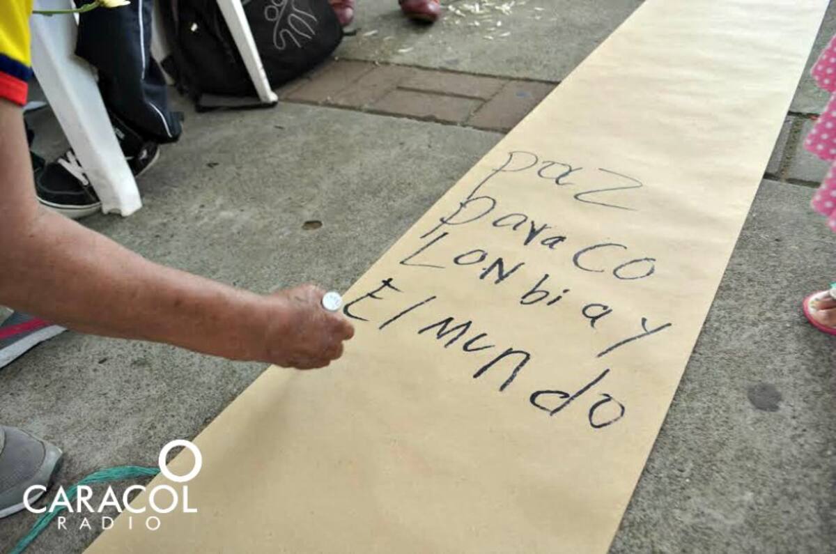 También está orientada al fortalecimiento de la convivencia y la intervención psicosocial que necesitan las víctimas del conflicto. 