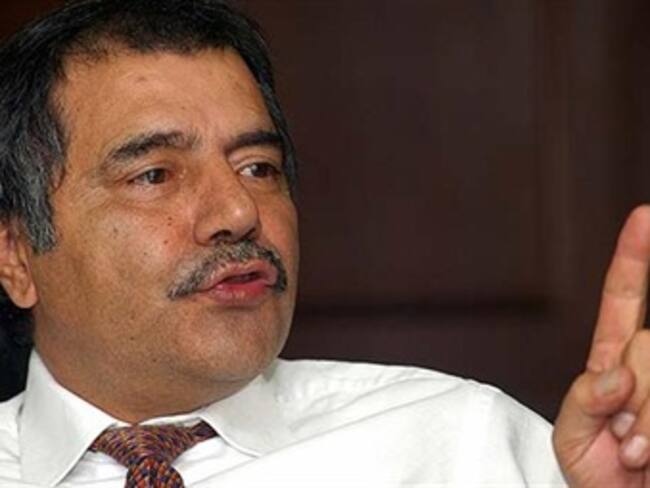 No admito que duden de mi honradez: Andrés Uriel Gallego