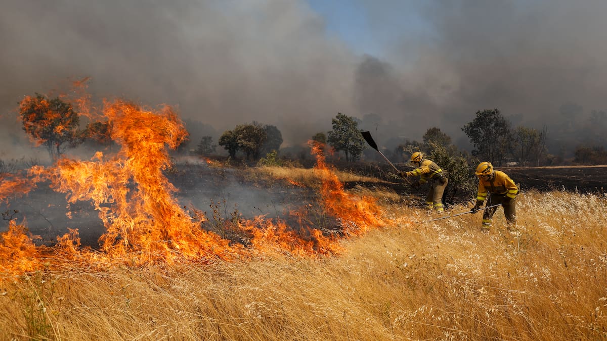 La situación mejora en Francia y España, pero el fuego sigue calcinando Portugal y Grecia