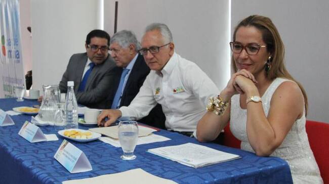 Firma nuevo convenio Alcaldía de Ibagué e Interaseo